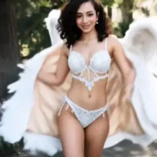 Profile photo of zoee_ee