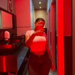 Profile photo of sweetcardi