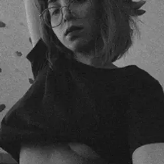 Profile photo of lemonsad_
