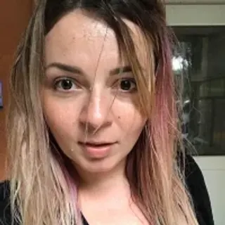 Profile photo of luvlyaria