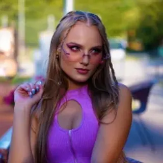 Profile photo of melissamelrey