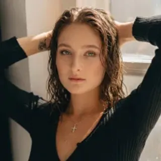 Profile photo of kiraelwood
