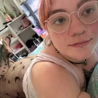 Profile photo of samsmol