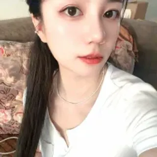 Profile photo of erer333
