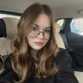 Profile photo of claireflowers