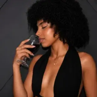 Profile photo of miaa_grace_