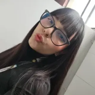 Profile photo of zoe_bela