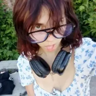 Profile photo of mialivia