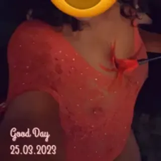 Profile photo of lovebignipplesx