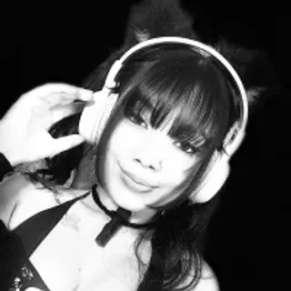 Profile photo of shine_col