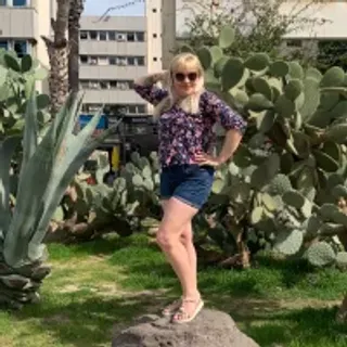 Profile photo of lia_laguna77