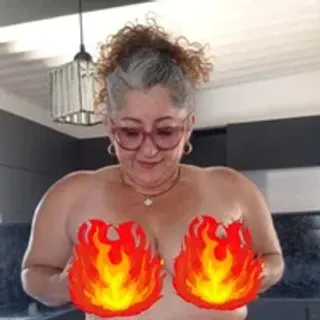 Profile photo of evelin_hott