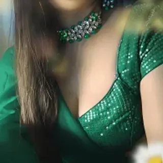 Profile photo of _astonishing_chitra_
