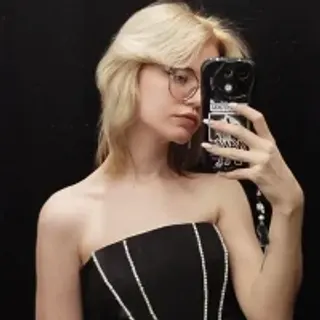 Profile photo of mood_berry_