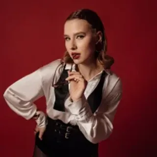 Profile photo of lililinn
