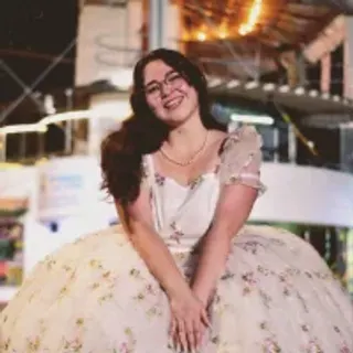 Profile photo of lily-moon_