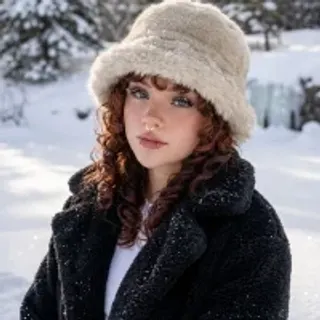 Profile photo of theiamoon