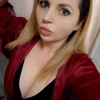 Profile photo of erikaerika