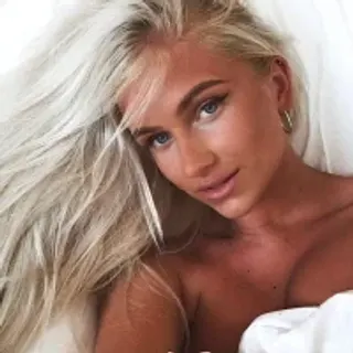 Profile photo of mia_roxie