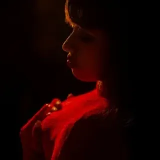 Profile photo of raven_luxx