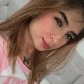 Profile photo of liasweet__