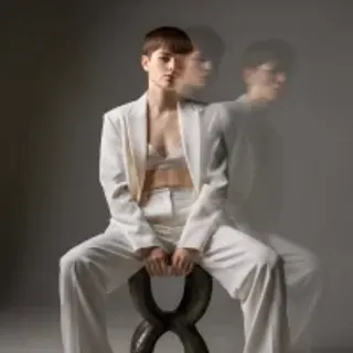 Profile photo of emyhills