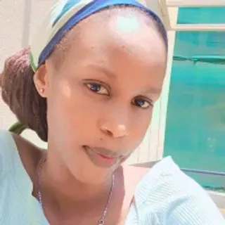 Profile photo of liora_luna