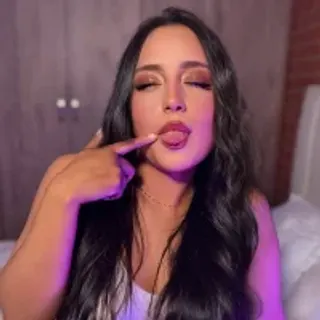 Profile photo of rebecca_moonk