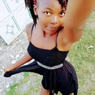Profile photo of pretty_vivy