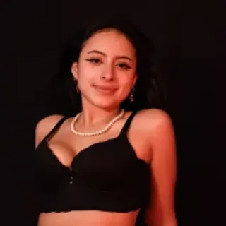 Profile photo of nina_petitte