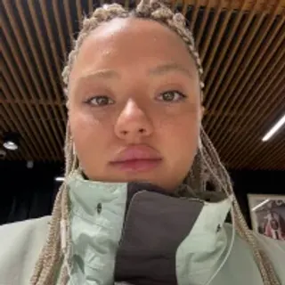 Profile photo of _mathilda_