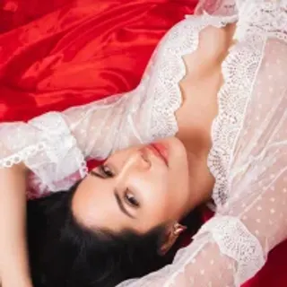 Profile photo of arianareynoldss