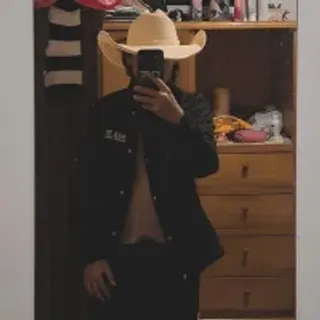 Profile photo of skinnysexy18