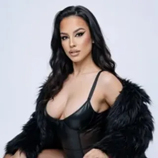 Profile photo of ariannanoir
