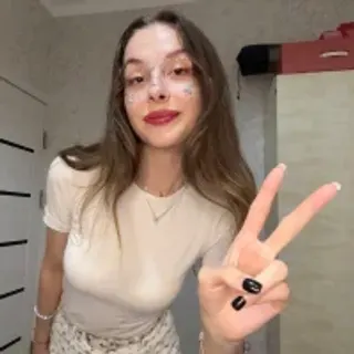 Profile photo of shy_little_mia