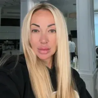 Profile photo of nolly_moniika__
