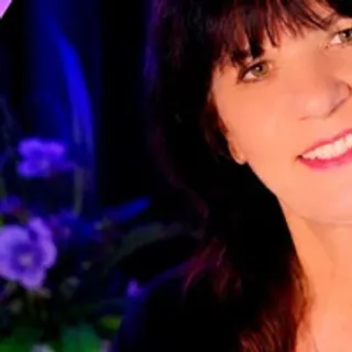 Profile photo of roxyelle_
