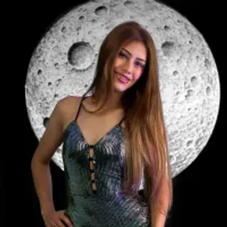 Profile photo of skyrose_