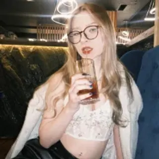 Profile photo of elliupp