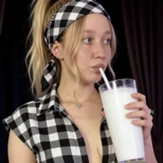 Profile photo of tinashelton