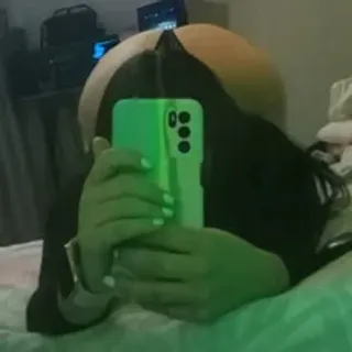 Profile photo of lili_moonn