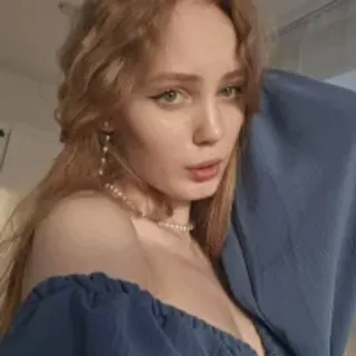 Profile photo of _silver_lina_