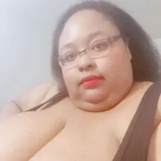 Profile photo of loves_aura