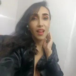 Profile photo of riley_reid_milf