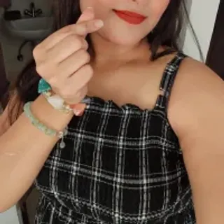 Profile photo of its_hot_anu